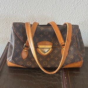 LV Monogram Beverly GM Shoulder Bag